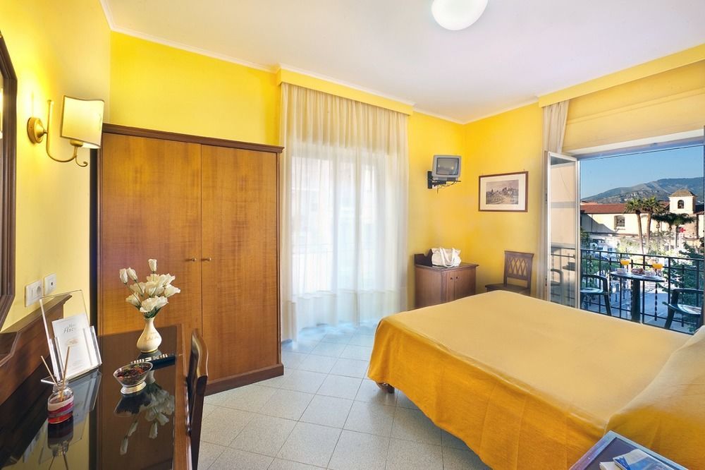 Hotel Ascot Península Sorrentina Exterior foto