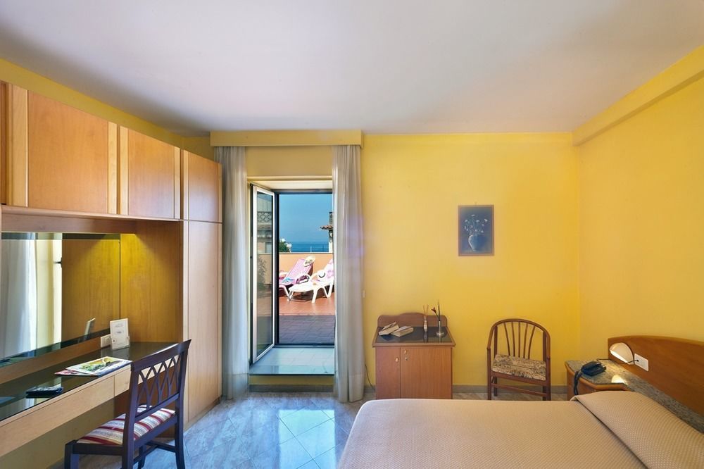 Hotel Ascot Península Sorrentina Exterior foto